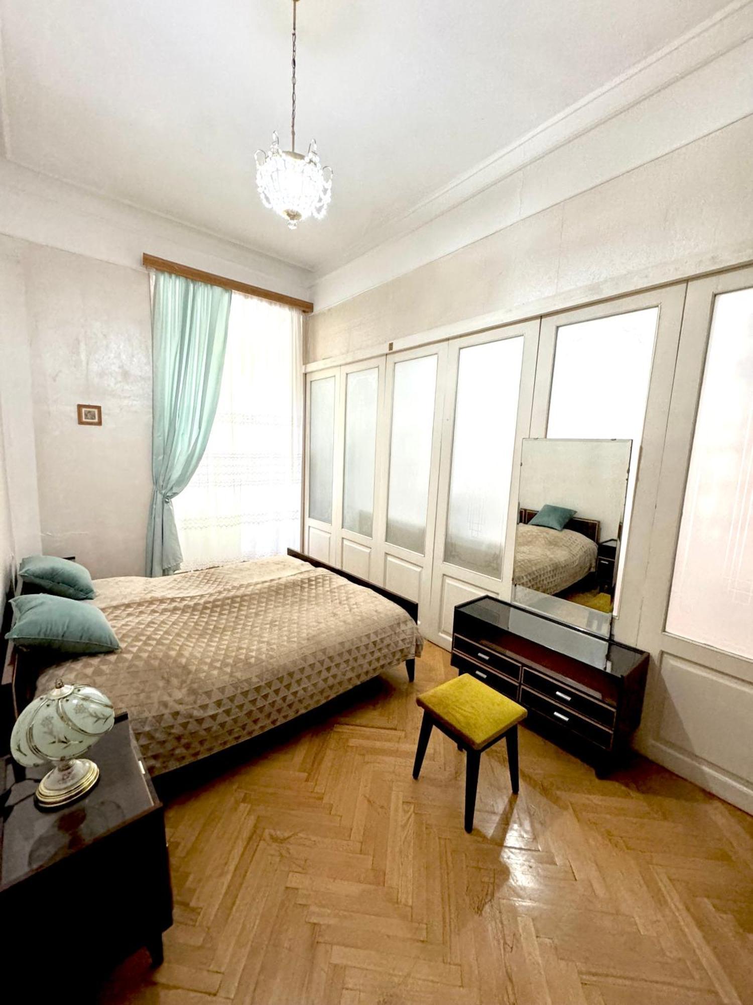 Authentic Old Tbilisi Apartment Екстериор снимка
